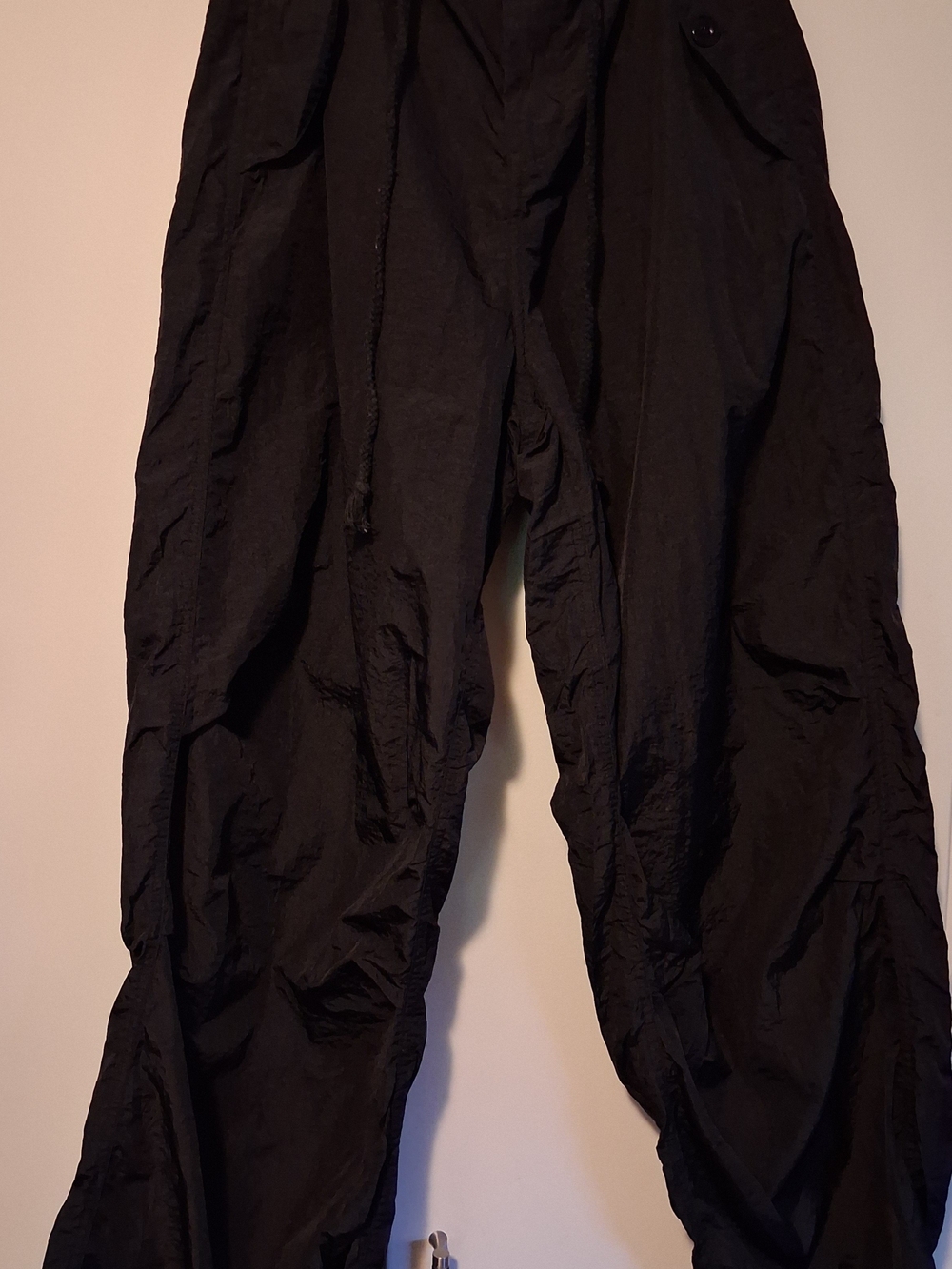 Edikted Dolls Kill Black Casual Drawstring Parachute Joggers
